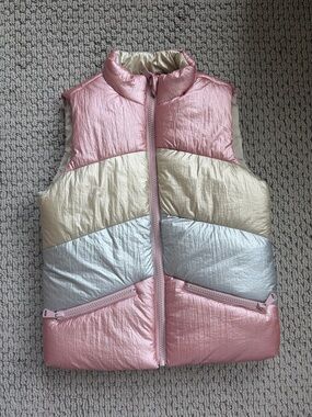 Tucker and Tate Girls Metallic Pink, Gold & Silver Puffer Vest - Sz 6